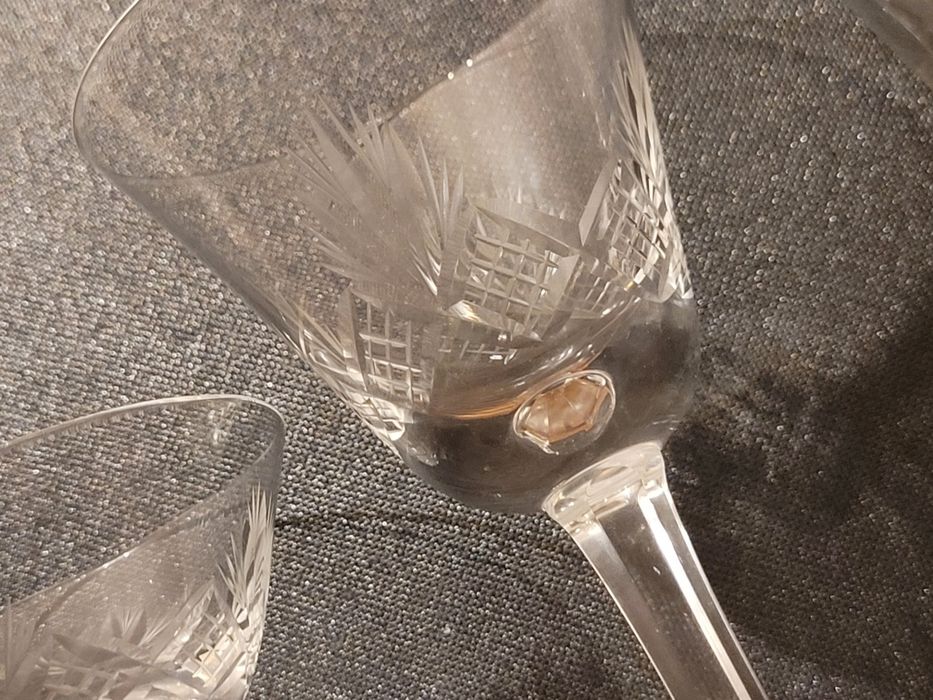 Kieliszki 11cm wysokość kryształ 6sztuk piekne szlif