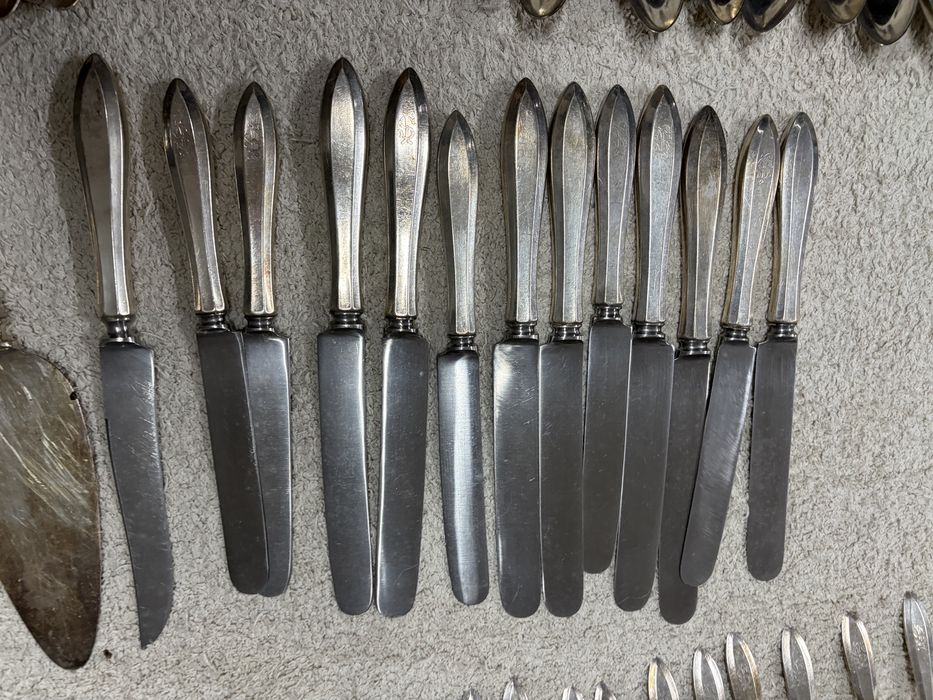 Faqueiro com banho de prata em inox