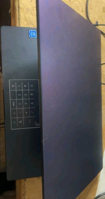 Computador USUS 4010M