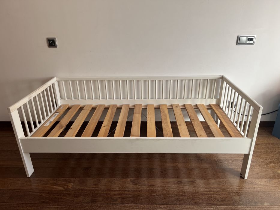 Cama criança 165x75cm, estrado, colchão, lencóis