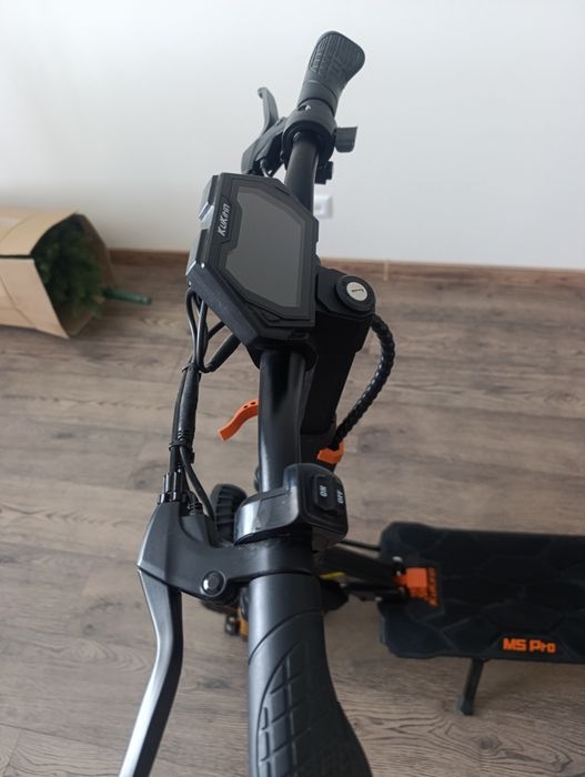 Електро самокат Kukirin M5 pro