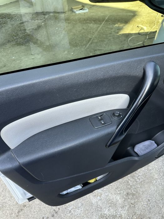 Продам Рено Кангу