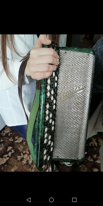 Баян 1968 г. Рассвет