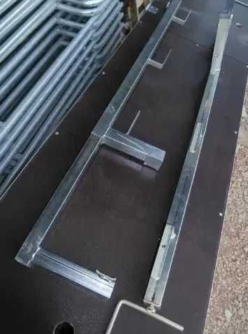 Guarda Corpos ou Grampos de Proteção P/ Construção - Novo