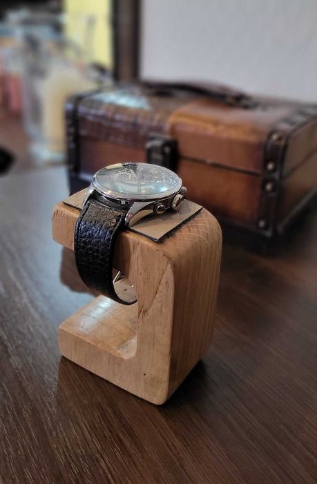 Ekspozytor, stojak na zegarek z drewna dębowego, prezent, handmade