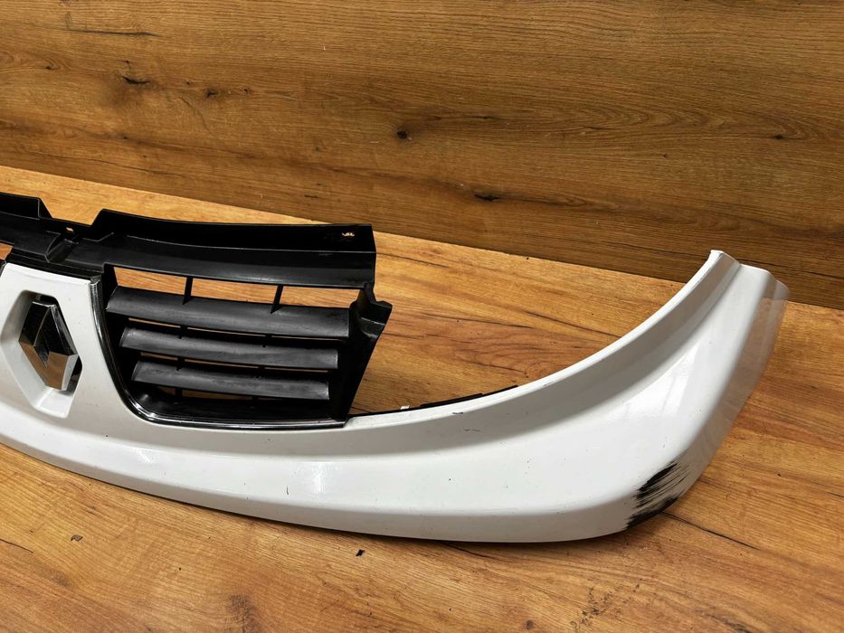 Grill atrapa zderzaka Renault Trafic lift
