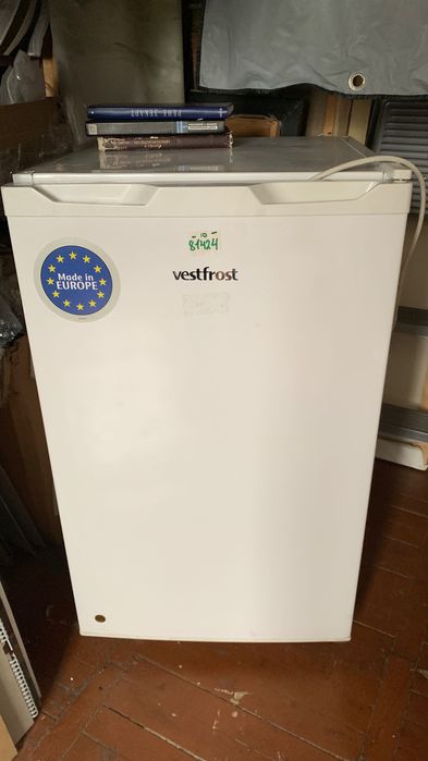 Холодильник VESTFROST компактний
