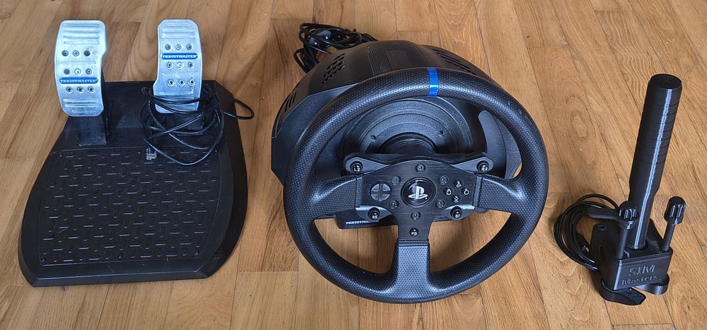 Thrustmaster 300 kierownica z ręcznym
