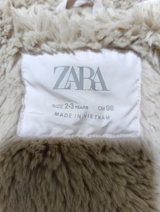 Продам зимову курточку Zara