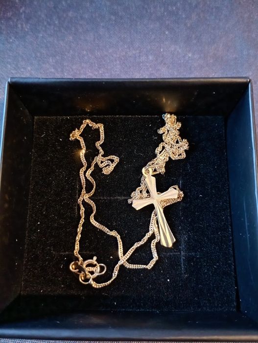 Złoty Łańcuszek wraz z Krzyżykiem