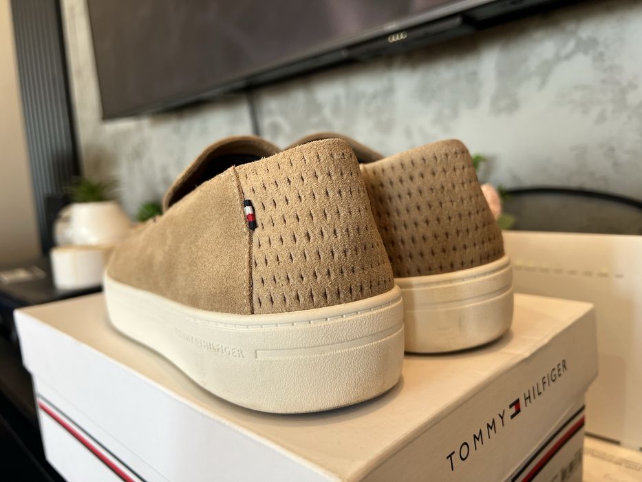 Tommy Hilfiger Wsuwane mokasyny zamszowe Rozmiar 41