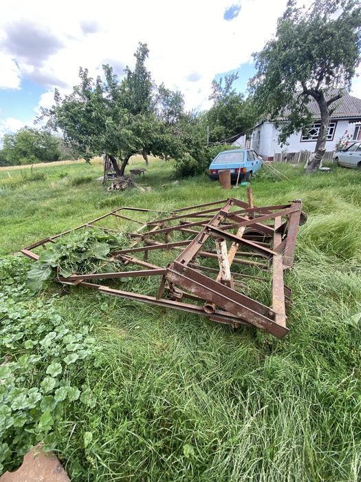 Продам трактор юмз