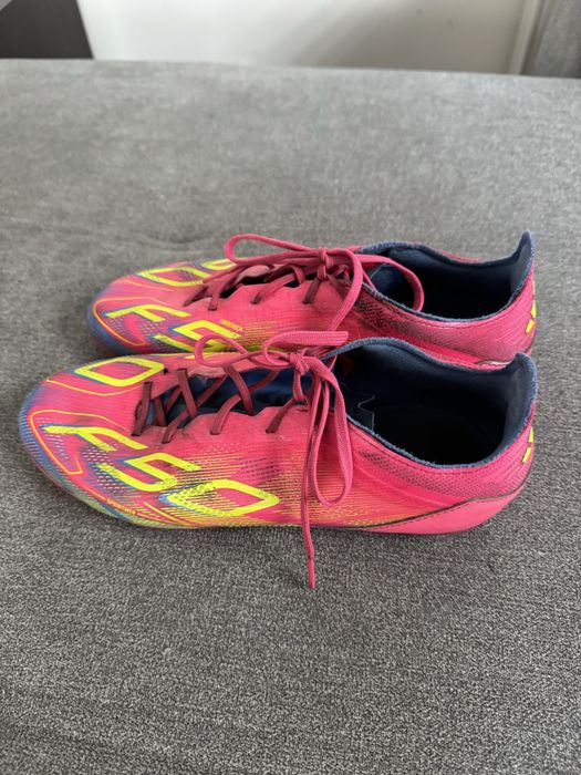 Buty pilkarskie