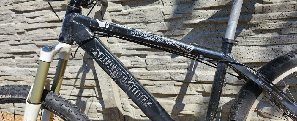 Rower Mtb Dirt Stunt Dartmoor Street Style Sr Suntour Hussefelt Nowa