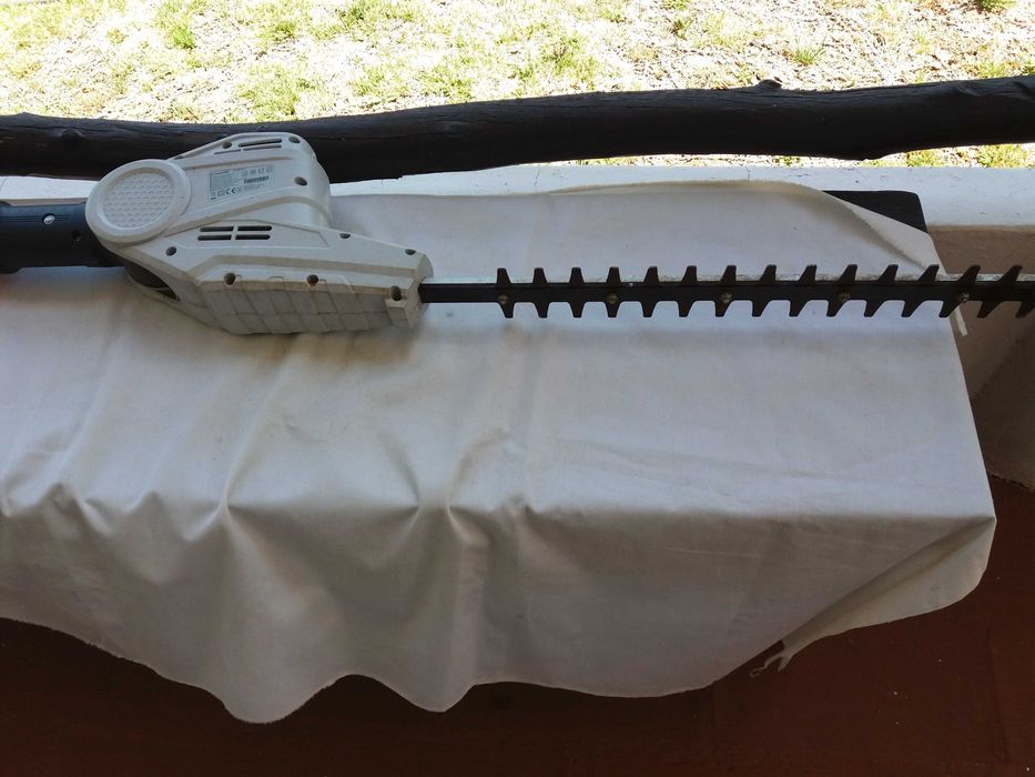 Berbequim 2 corta sebes moto serra