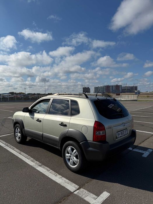 Hyundai tucson 2.0 автомат