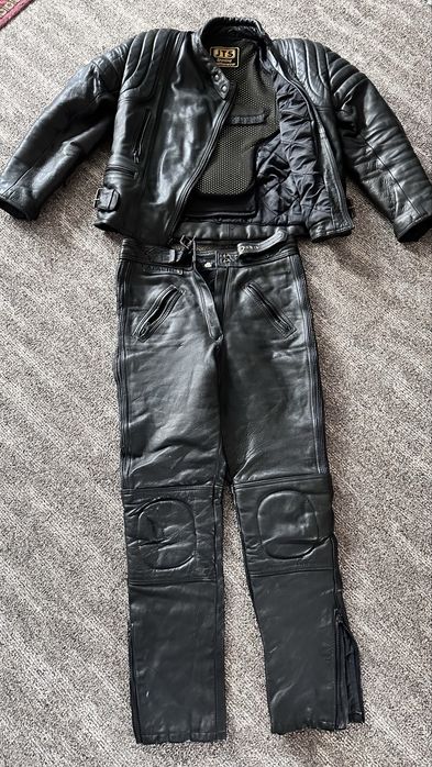 Мото екіп. Шкіра. Нагально