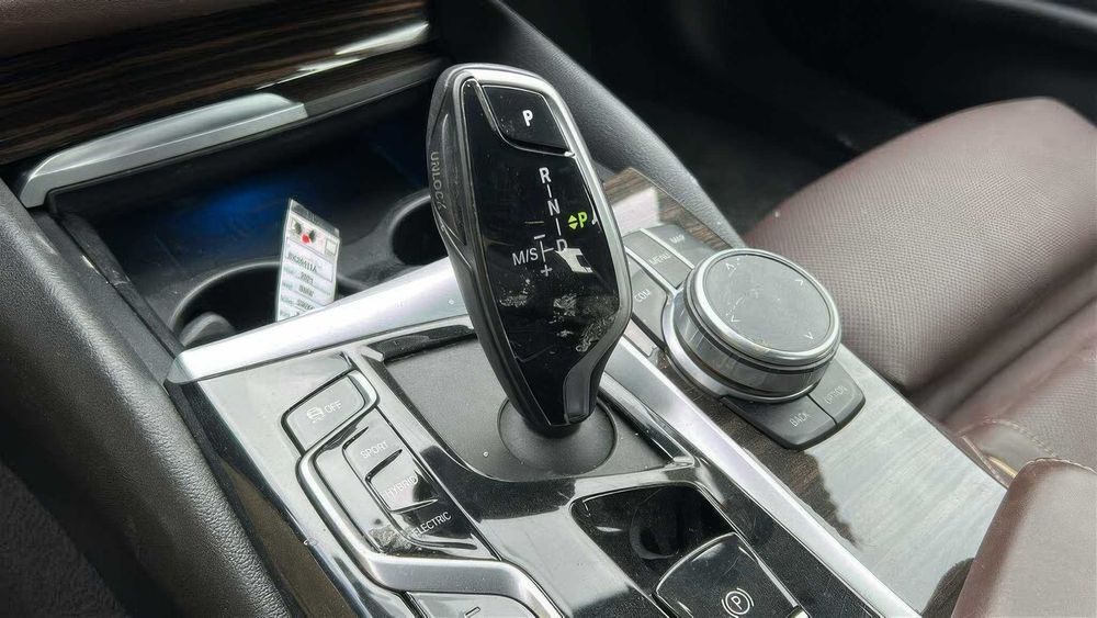 BMW 530e G30      2021