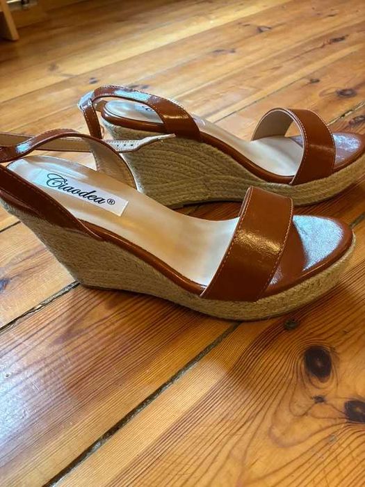 Espadryle brązowe na koturnie 40 NOWE