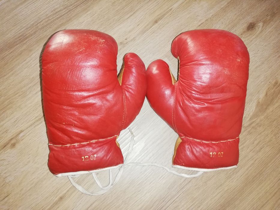 Luvas de boxe vintage em pele