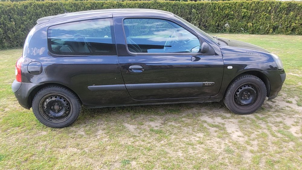 Renault Clio 1.2 rok 2003