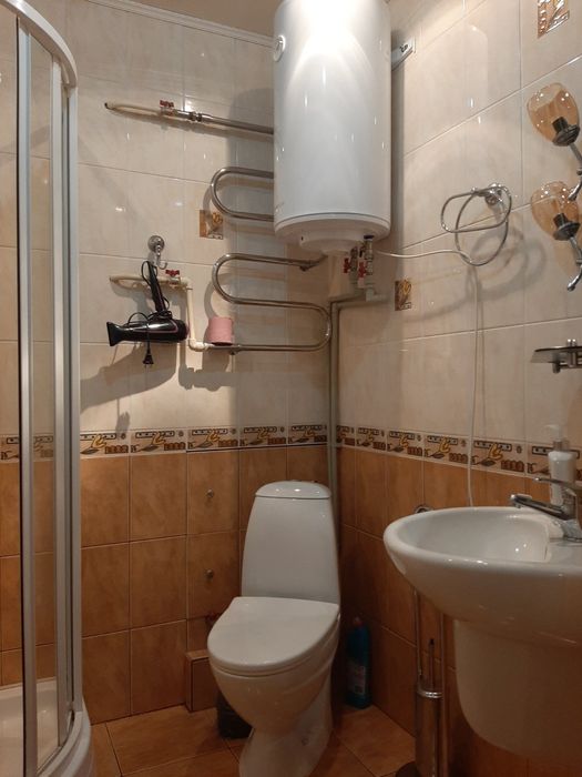 БЕЗ ОТКЛЮЧЕНИЙ СВЕТА. Посуточно, почасово. Центр