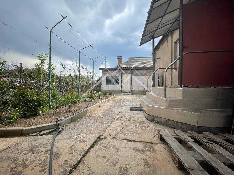 Продаж великого і чудового будинку у ЦМ районі (Pit-Stop)