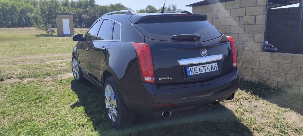 Продам Cadillac SRX