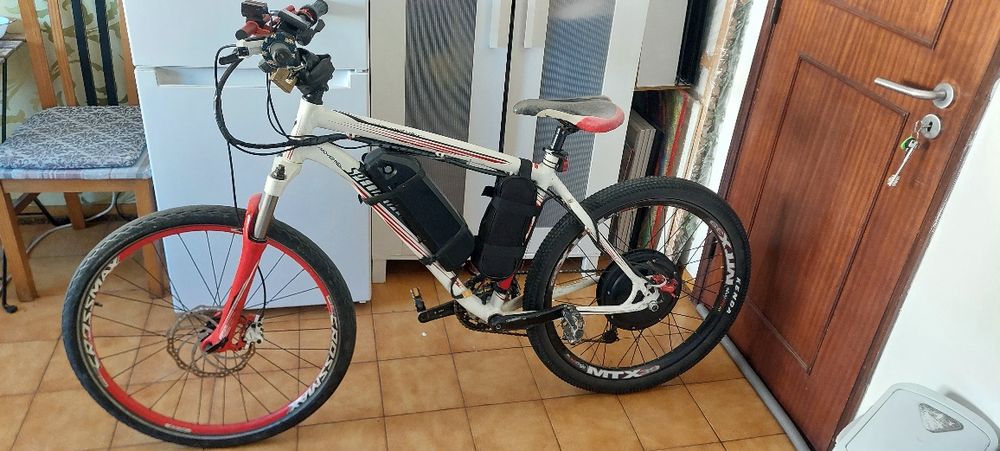 Bicicleta espezialized elétrica