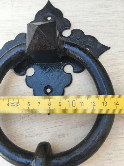 puxador de argola batente