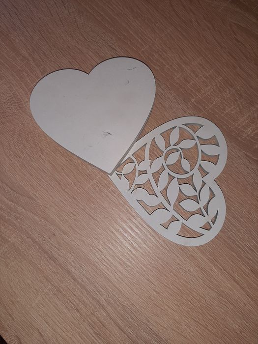 Шкатулка для весільних обручок