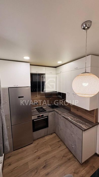 Без комісії. Квартира з новим ремонтом в центрі міста.