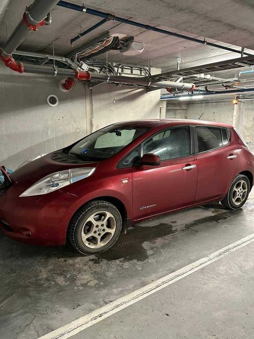 Nissan Leaf 2015, 11 палок, SOH 83%, NORDIC, не фарбований, огляд 360