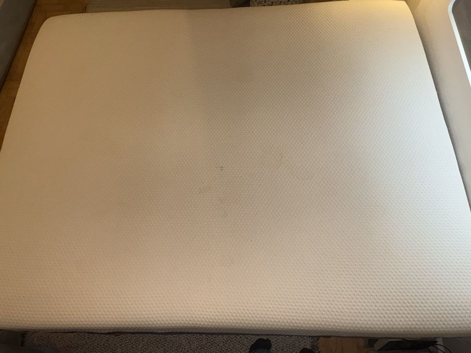 Cama Casal com arrumação e cabeceira 1,60x2,0m  sem colchao