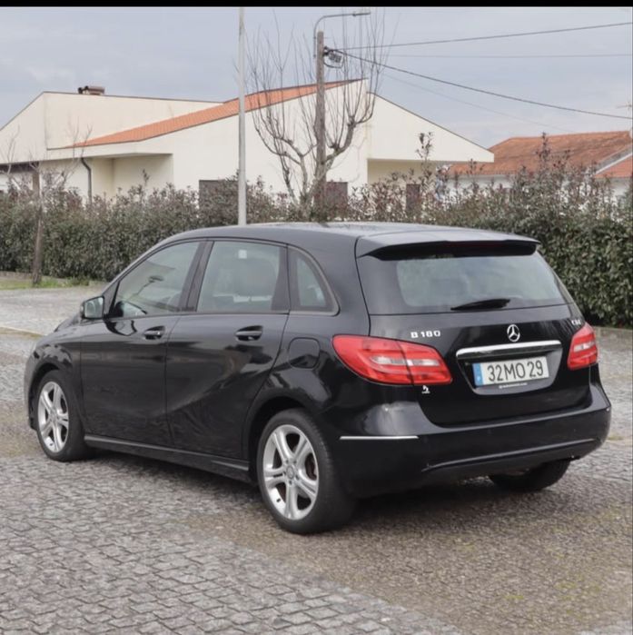 Mercedes-Benz B180d
