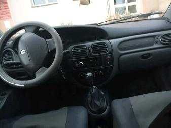 Renault Megane 1,4 benzyna z gazem z 2000 roku