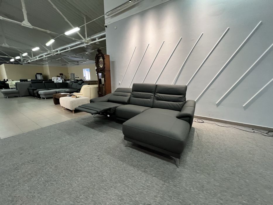 Виставковий стан новий Диван шкіряний кутовий темно сірий реклайнер