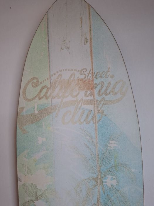 Prancha de surf decorativa em madeira