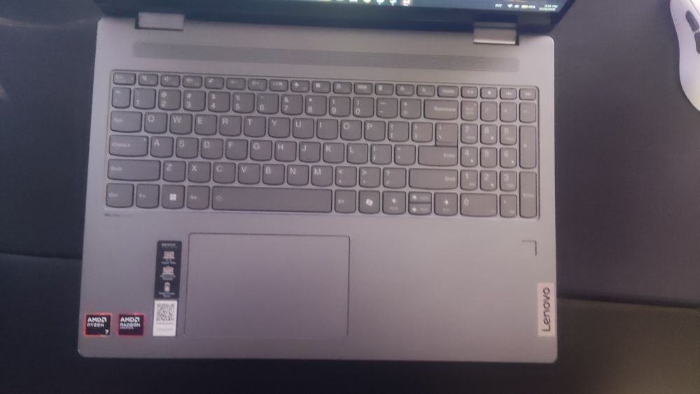 Lenovo ideapad slim 5 2in1 16ahp9 Ryzen 7 8845hs 780m 16gb ddr5