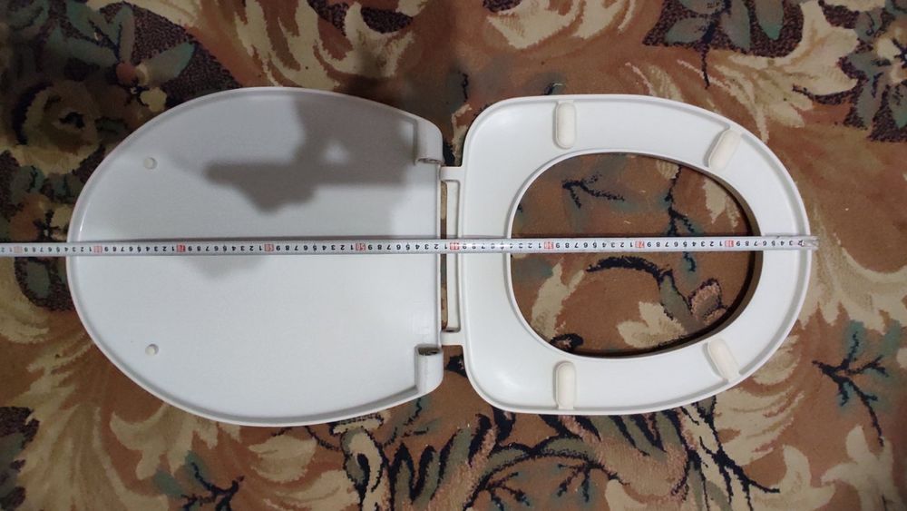 Крышка унитаза с сиденьем,крепление