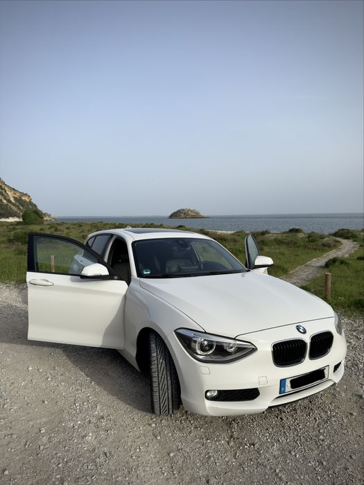 BMW 118i - c/ certificado bmw