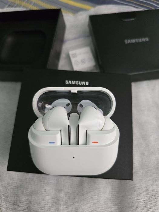 Новые наушники Samsung Galaxy Buds3 Pro