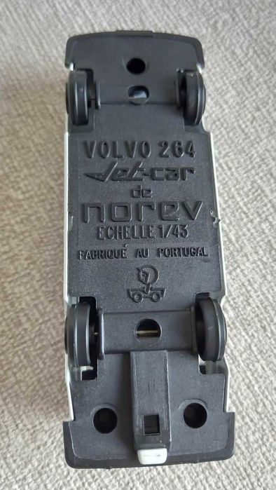 VOLVO 264 (Station wagon) – Miniatura – Norev