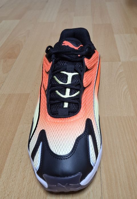 Nowe oryginalne Puma Inhale Glowing Red Black 43