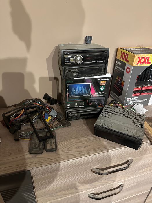 Radia samochodowe JVC Pioneer Sony USB dotykowe