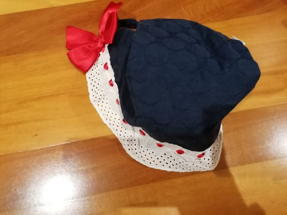 Vestido, tapa fralda e touca de menina dolce petit