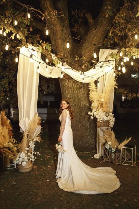 Продається весільна сукня