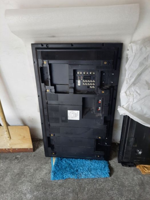 Telewizor  SANYO CE42LE1
