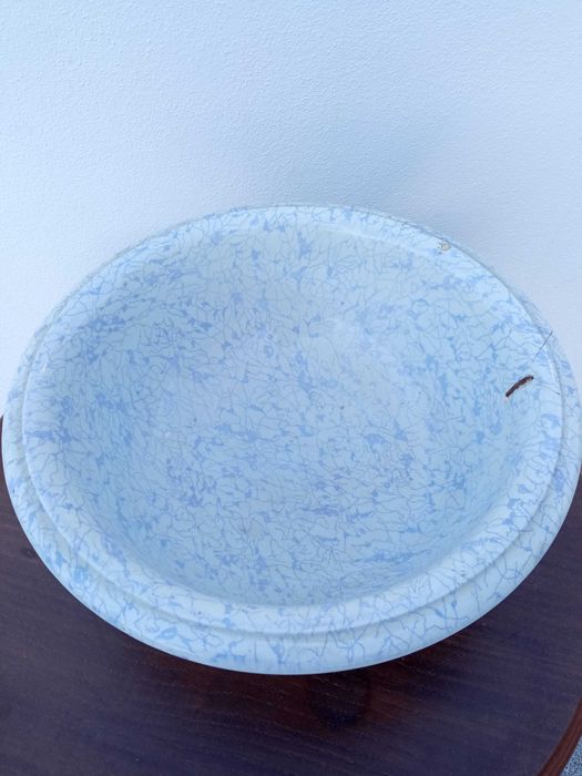 Bacia antiga porcelana
