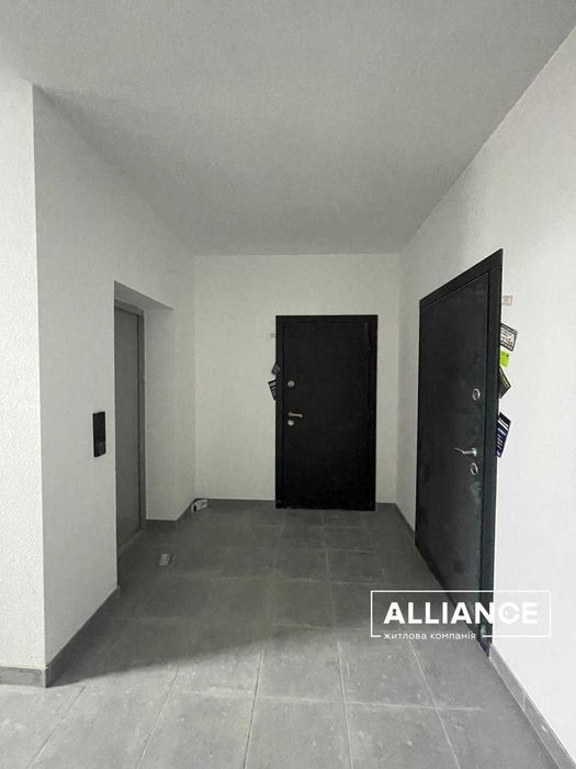 1 кім. квартира з кухнею-студією та виглядом на гори